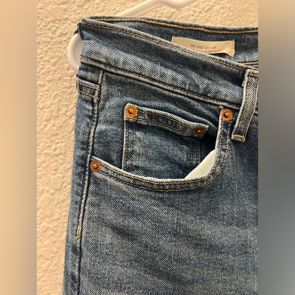 Woman Blue Jeans - Picture 5 of 7